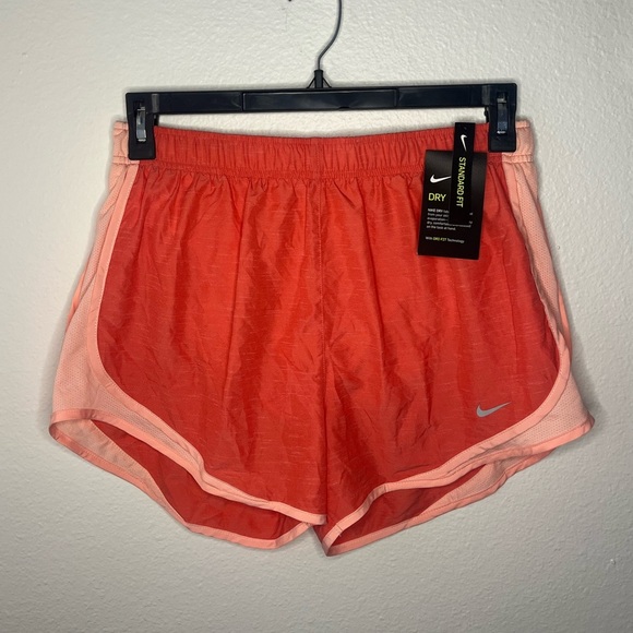 Nike Women's Coral Running Shorts - Picture 1 of 5